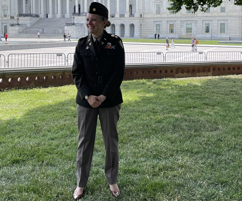 Lt Col Laura